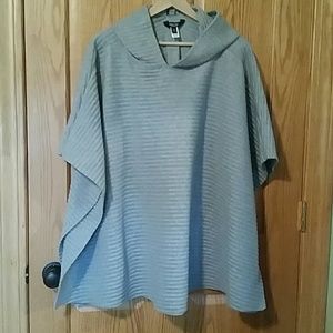 Vera Wang poncho